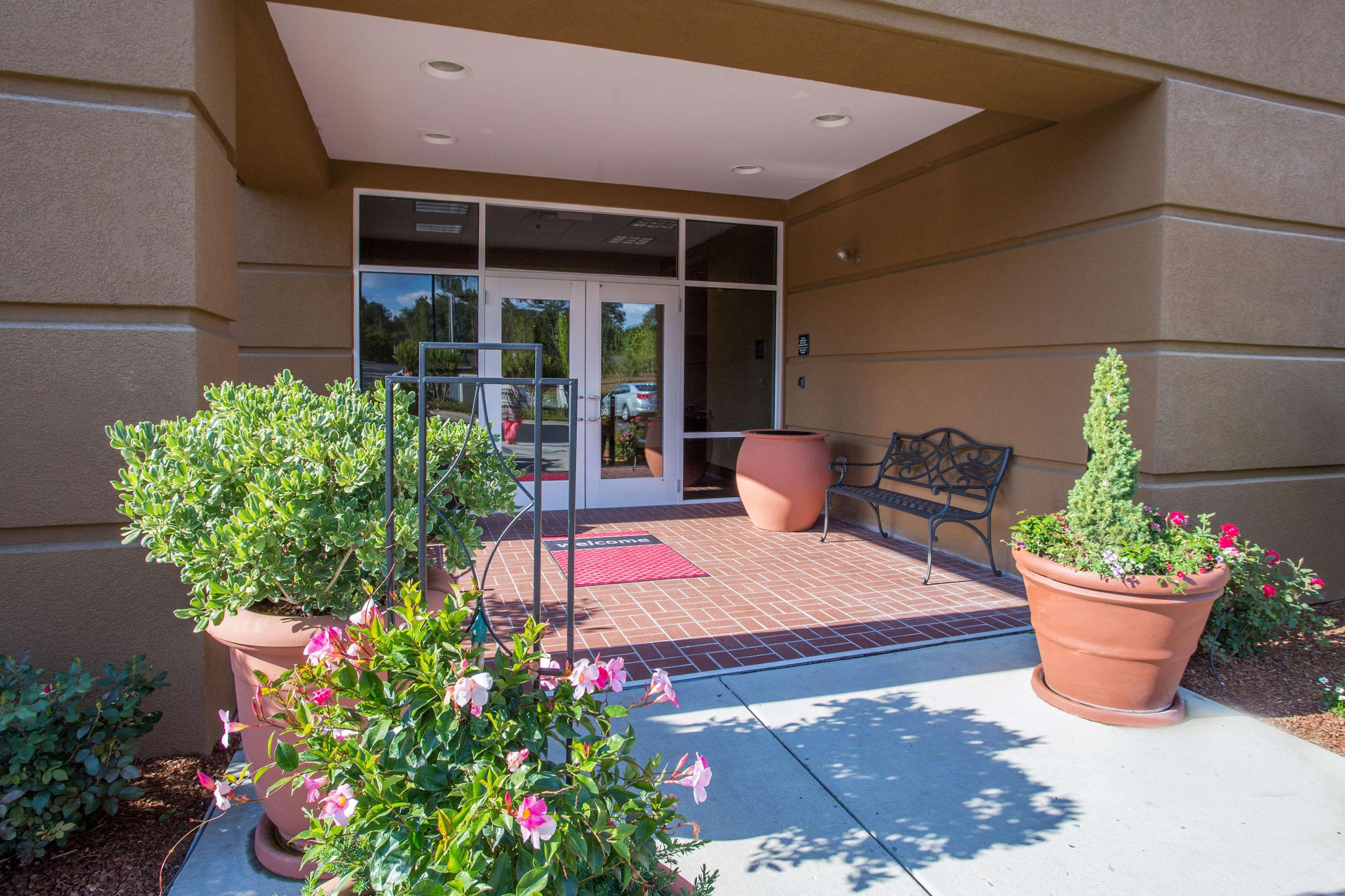 Hampton Inn & Suites Southern Pines-Pinehurst Aberdeen Exterior photo