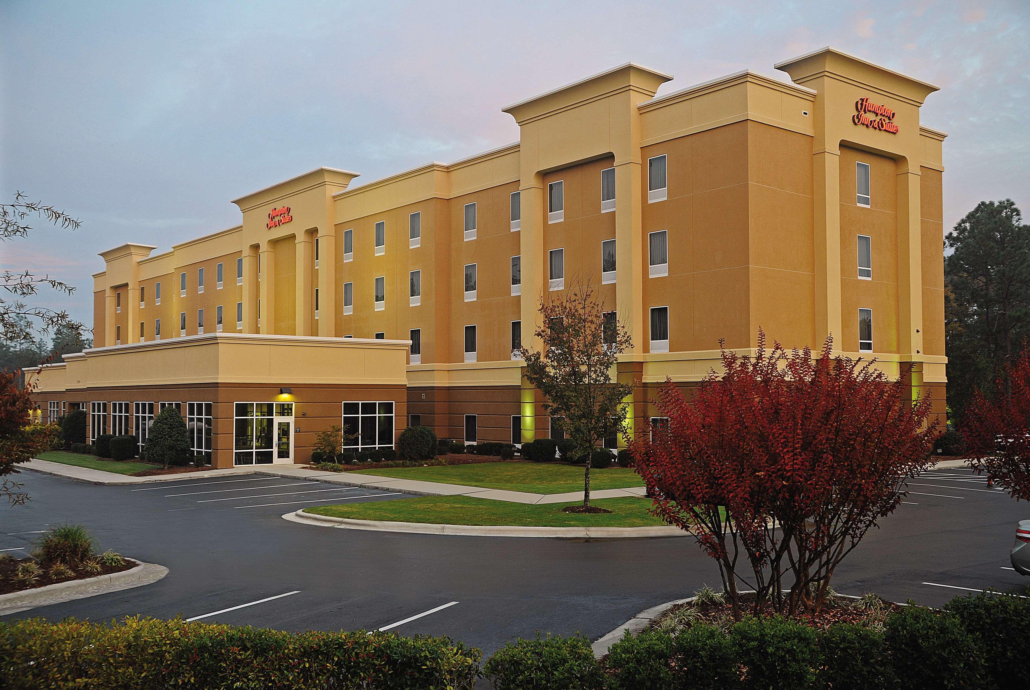 Hampton Inn & Suites Southern Pines-Pinehurst Aberdeen Restaurant photo