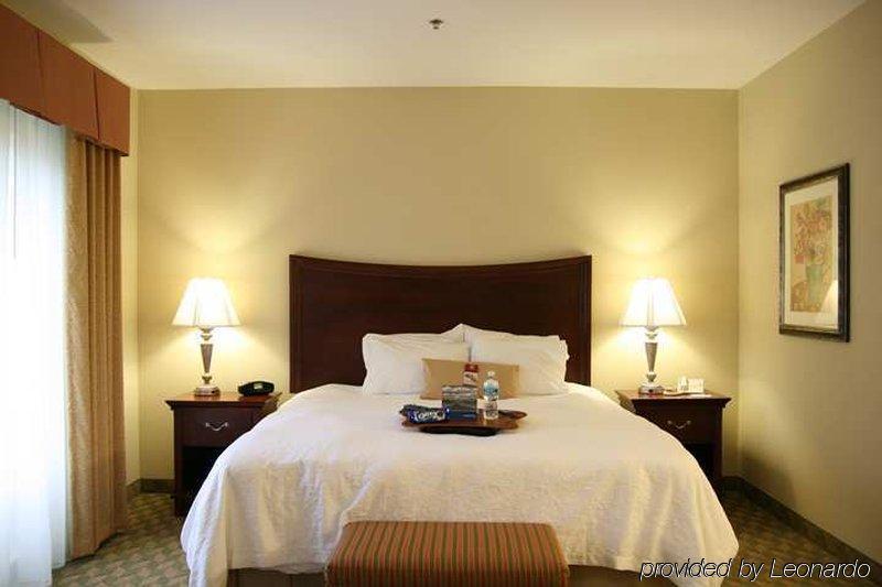 Hampton Inn & Suites Southern Pines-Pinehurst Aberdeen Room photo